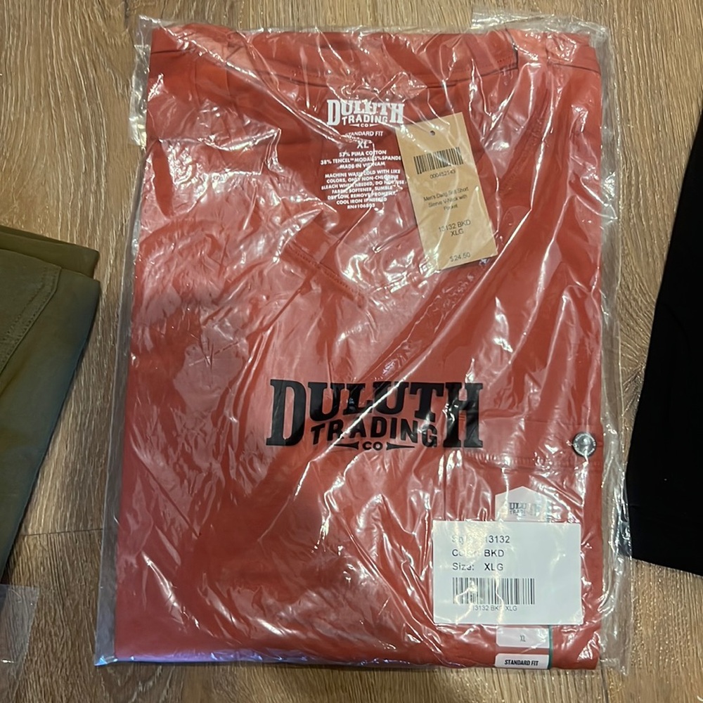 New in bag Duluth dang soft vneck shirt